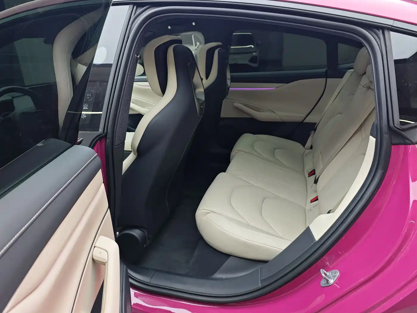 XIAOMI CAR XIAOMI SU7