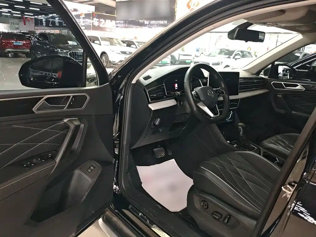 Volkswagen Tiguan L 2022 330TSI Automatic 2WD Smart Edition фото 16