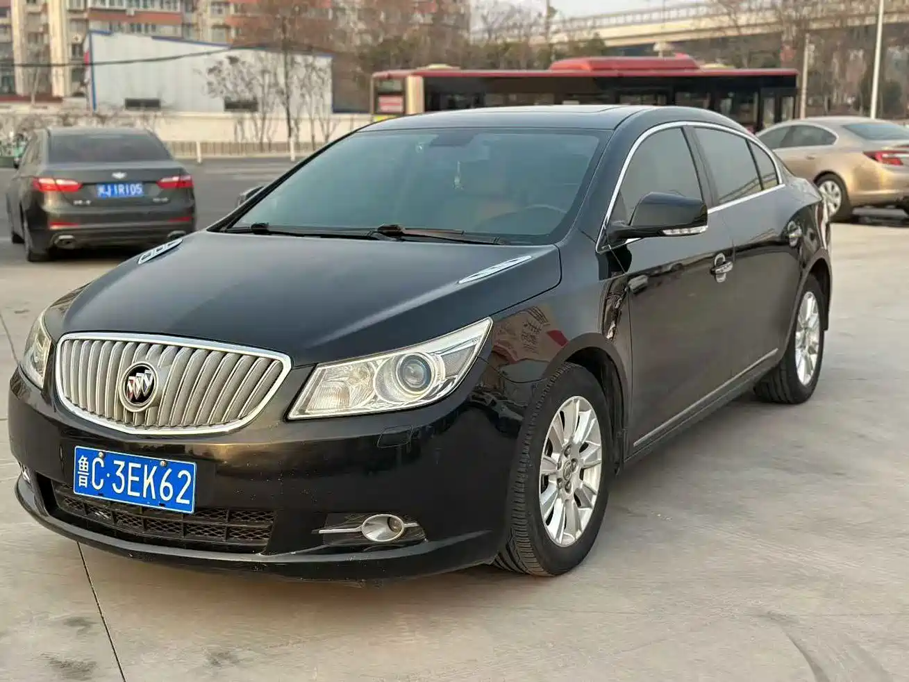 Buick LaCrosse 2012 Model 2.4L SIDI Comfort