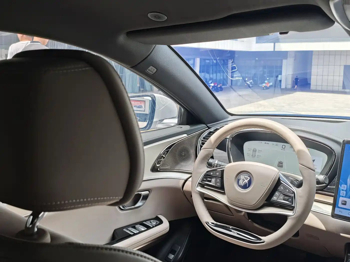 BYD Han 2025 Model EV 605KM Premium Version фото 17