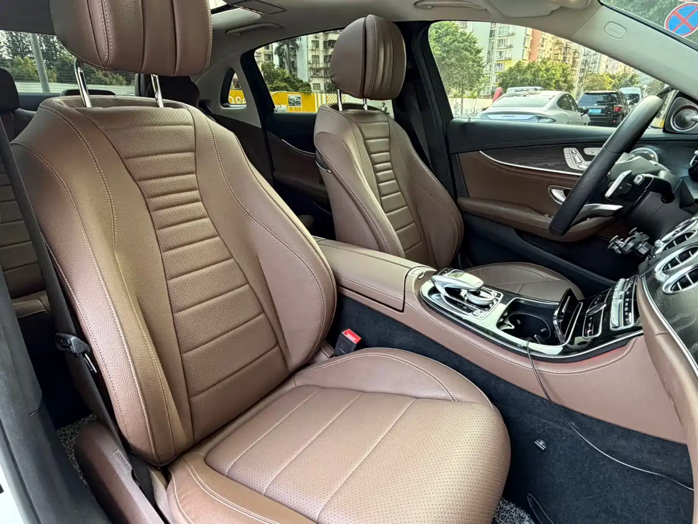 Mercedes-Benz E-Class 2016 E 300 L Sport Fashion Type фото 13