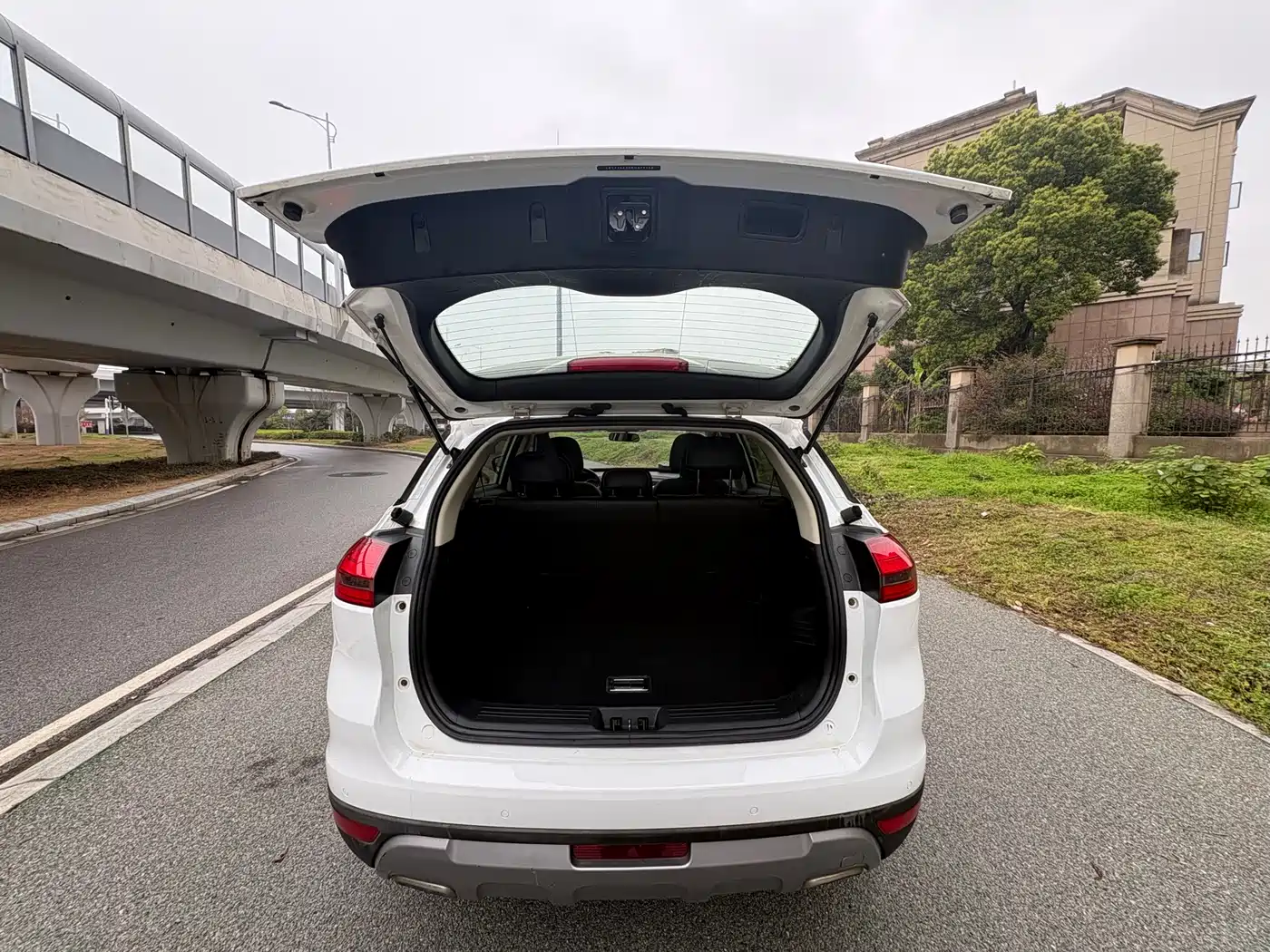 GEELY AUTOMOBILE BOYUE