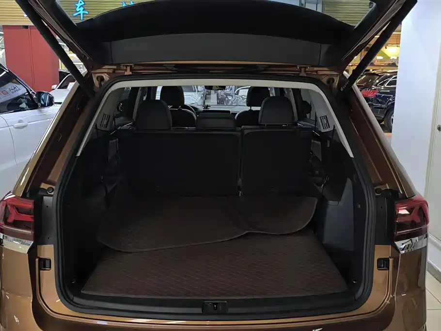 Volkswagen Teramont 2021 380TSI 4WD Premium Luxury Edition фото 4