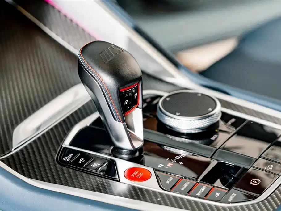 BMW XM 2023 Model Base фото 22