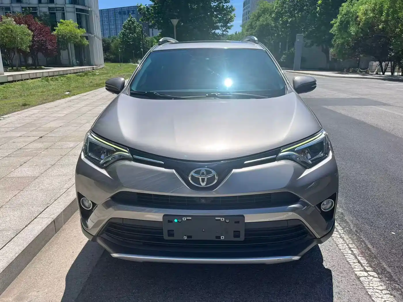 Toyota RAV4 Rongfang 2019 2.0L CVT 2WD Zhishang Edition China VI фото 2