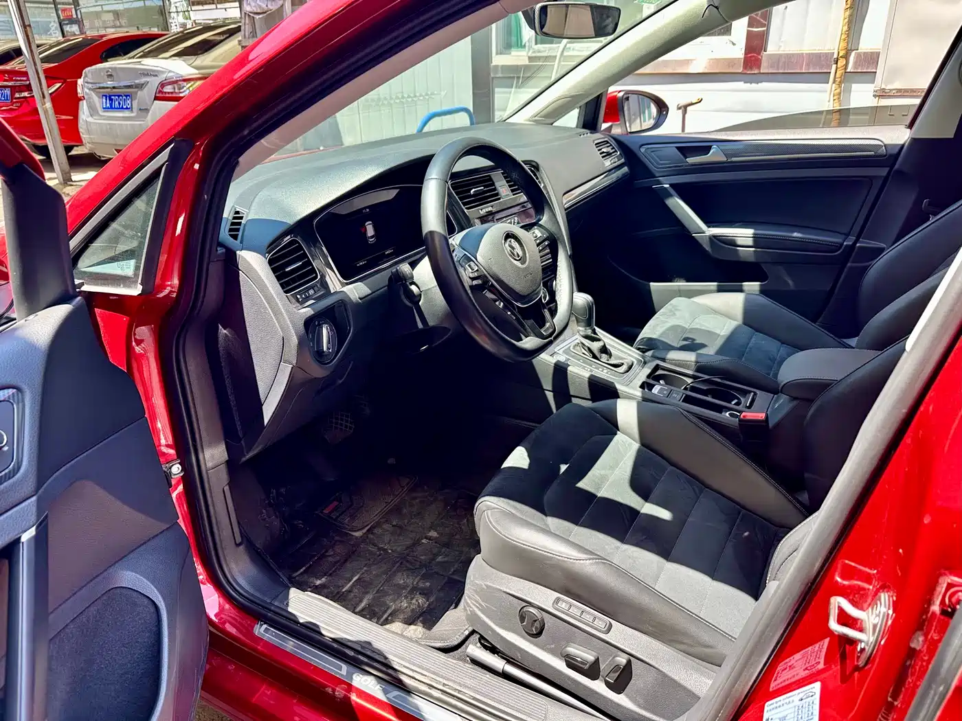 Volkswagen Golf 2019 280TSI DSG Luxury China VI фото 5