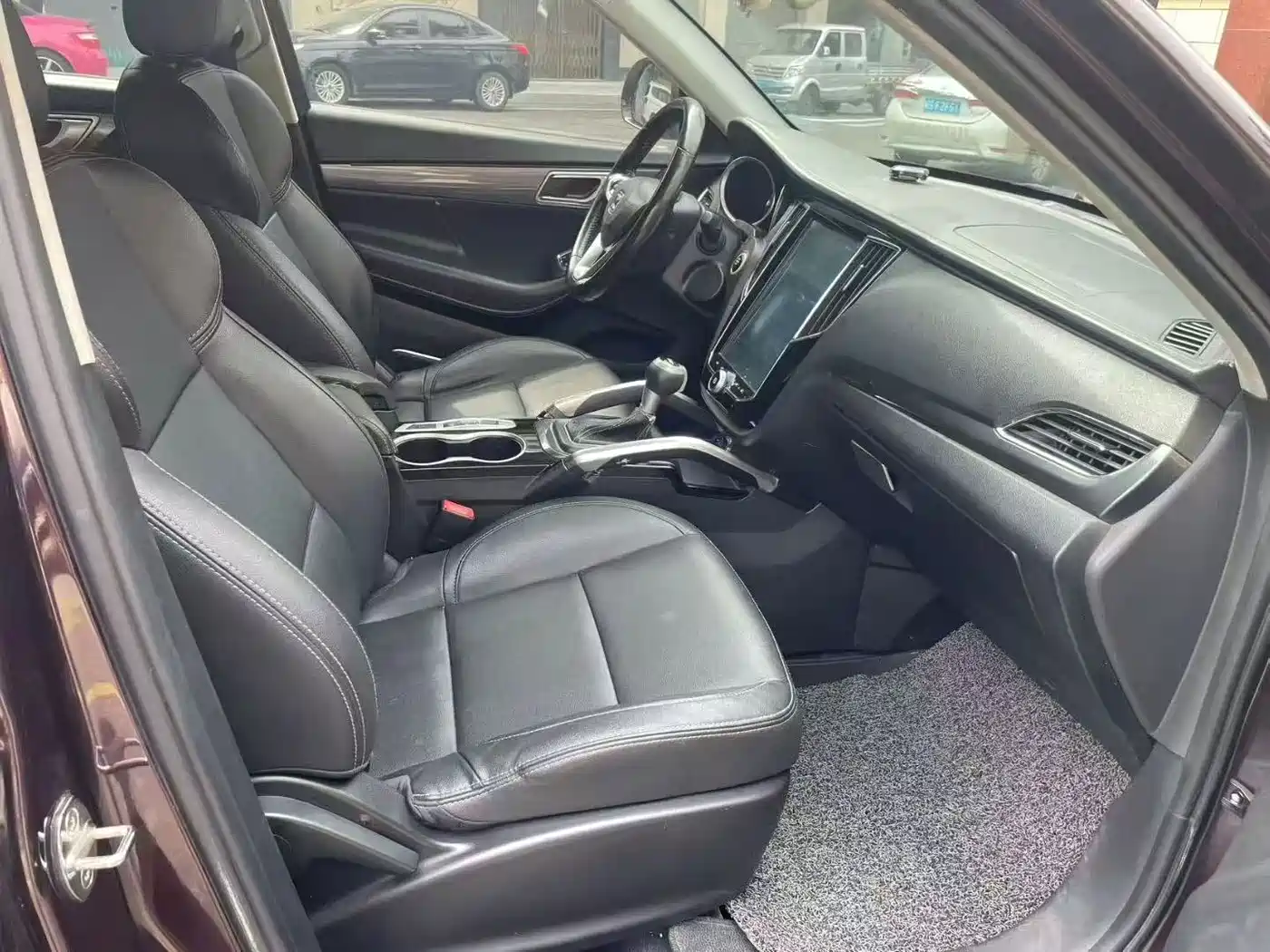 Zotye SR7 2018 2017 1.5T CVT Magic Cube Heart