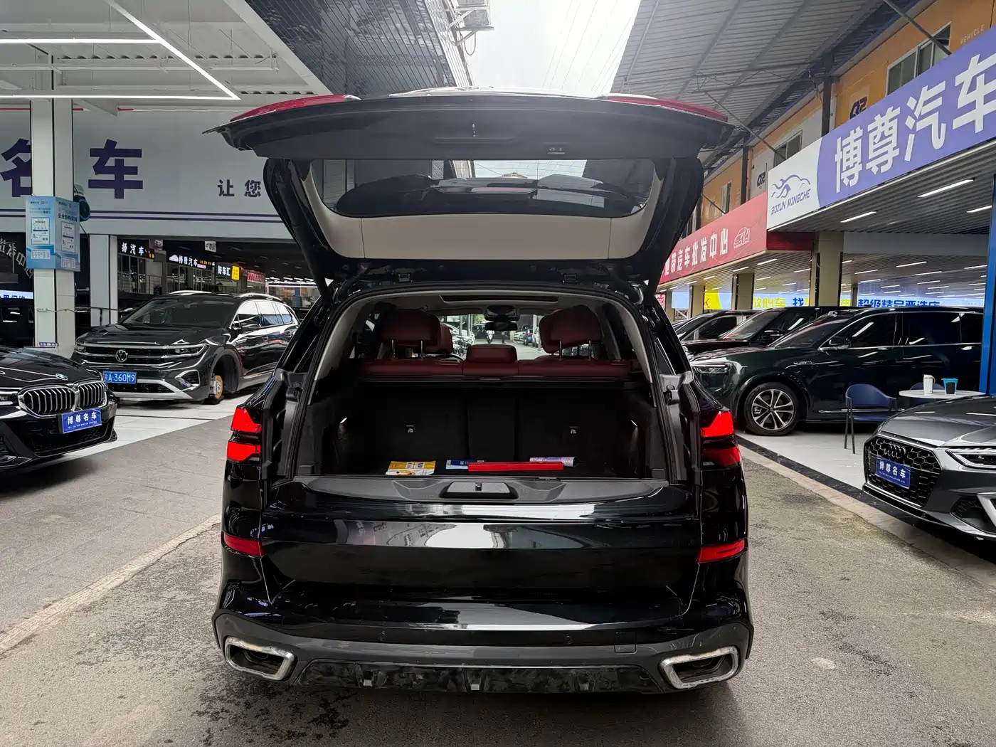 BMW X5 2023 xDrive 30Li Premium M Sport Package фото 21