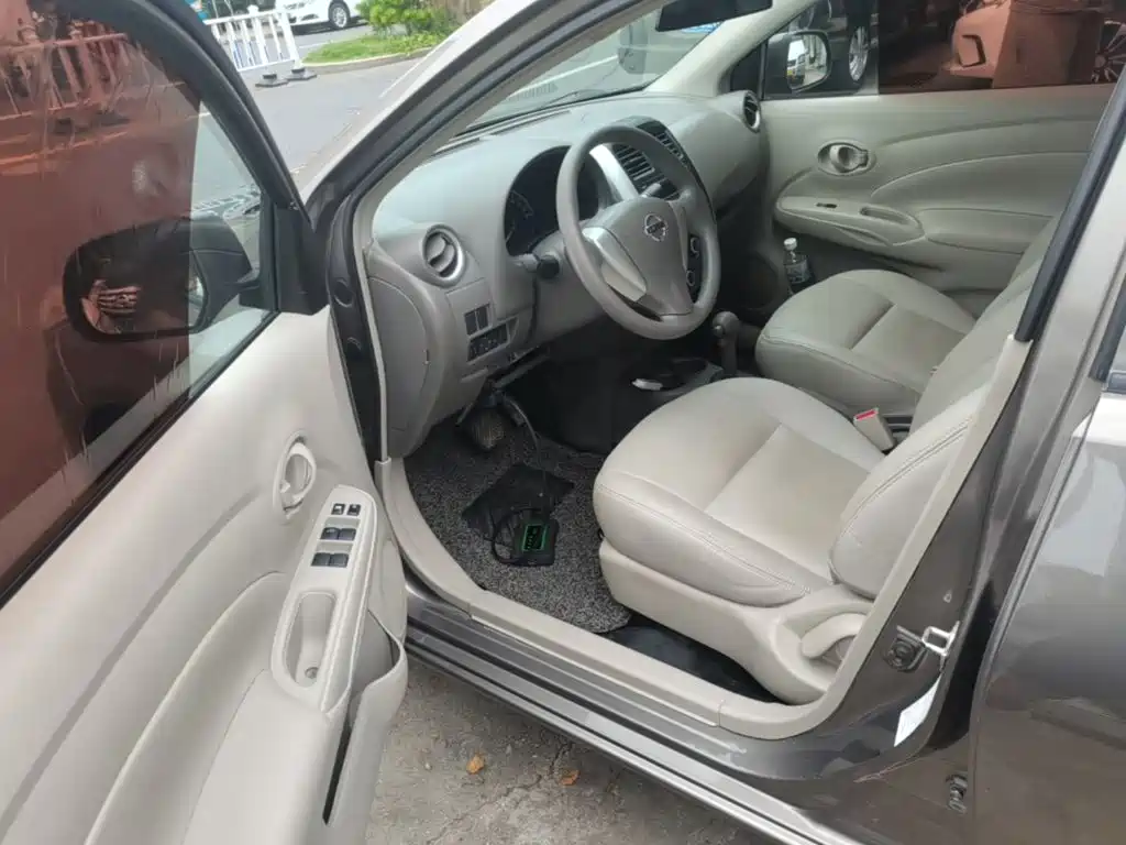 Nissan Sunny 2016 2015 1.5XE CVT Master Edition