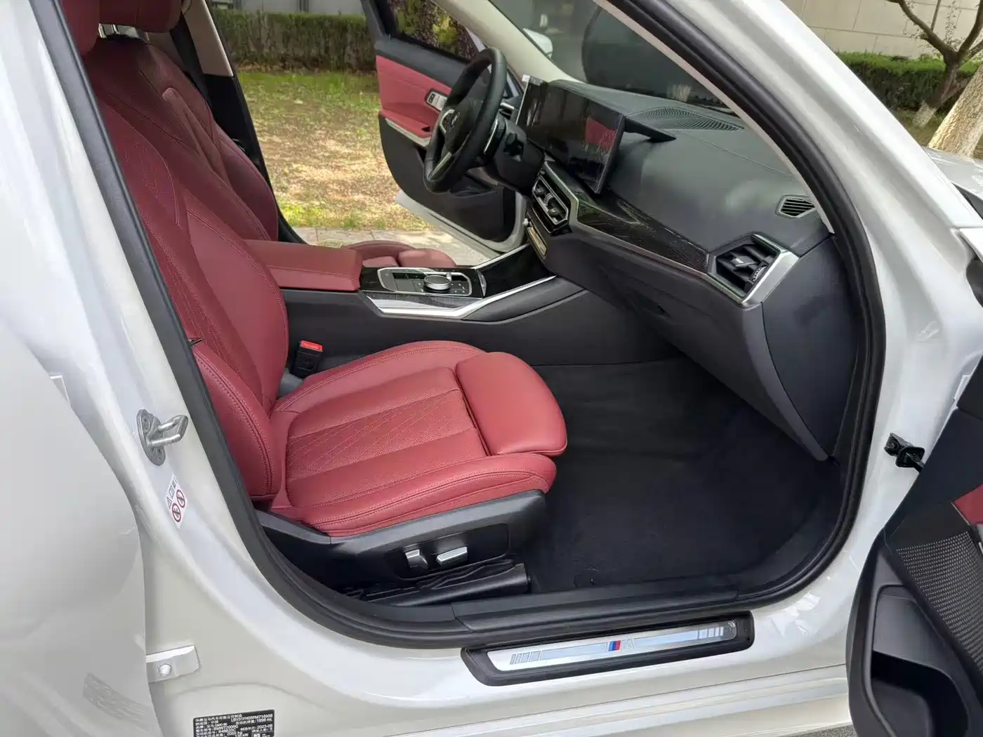 BMW 3 Series 2023 325Li M Sport Package фото 10
