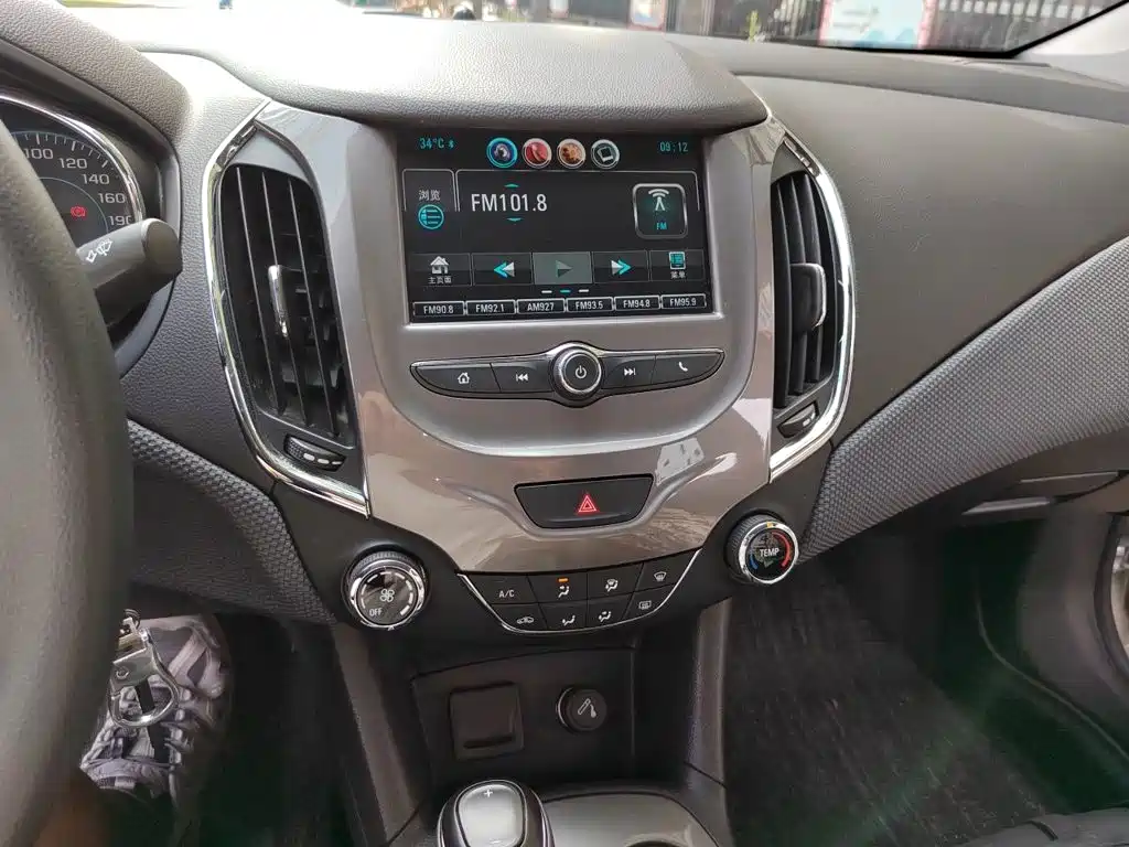 Chevrolet Cruze 2019 2018 Redline 320 Automatic Pioneer Edition