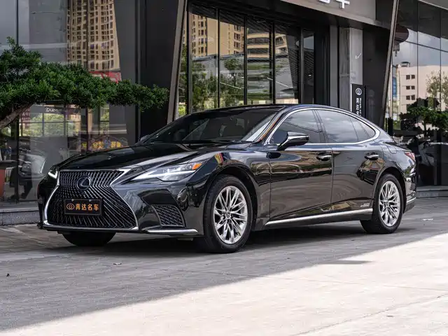 Lexus LS 2021 500h Luxury Edition — фото 1