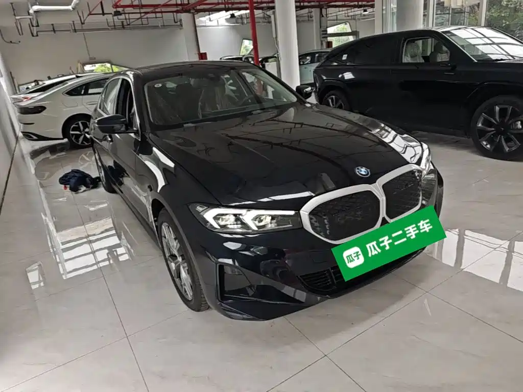 Photo 4 - BMW i3
