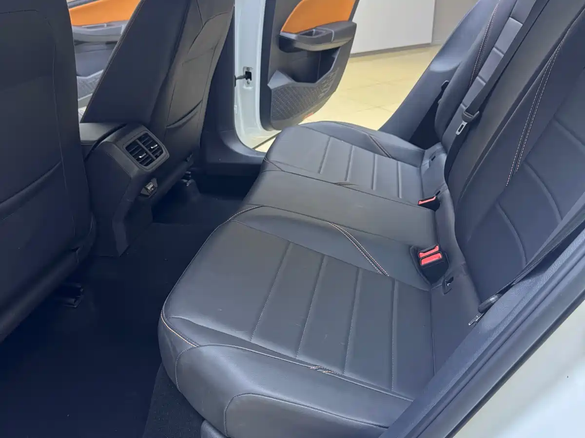 Volkswagen Bora 2023 200TSI DSG Yuexing Edition фото 20