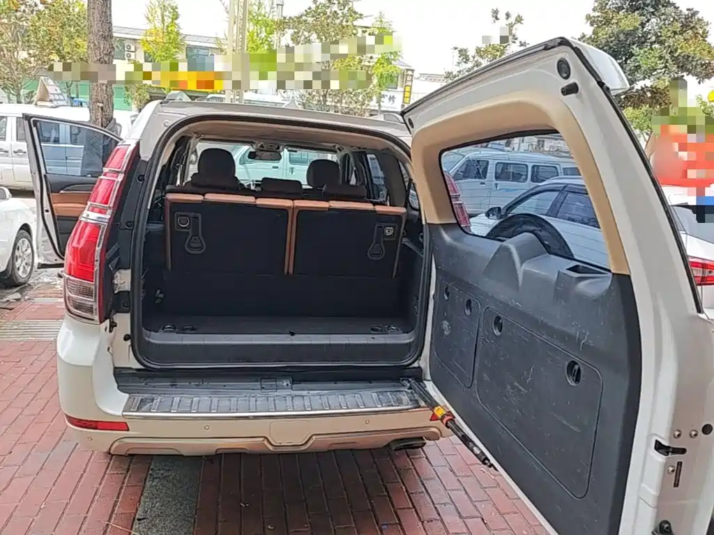 Haval H9 2015 2015 2.0T 4WD Luxury 7-Seater