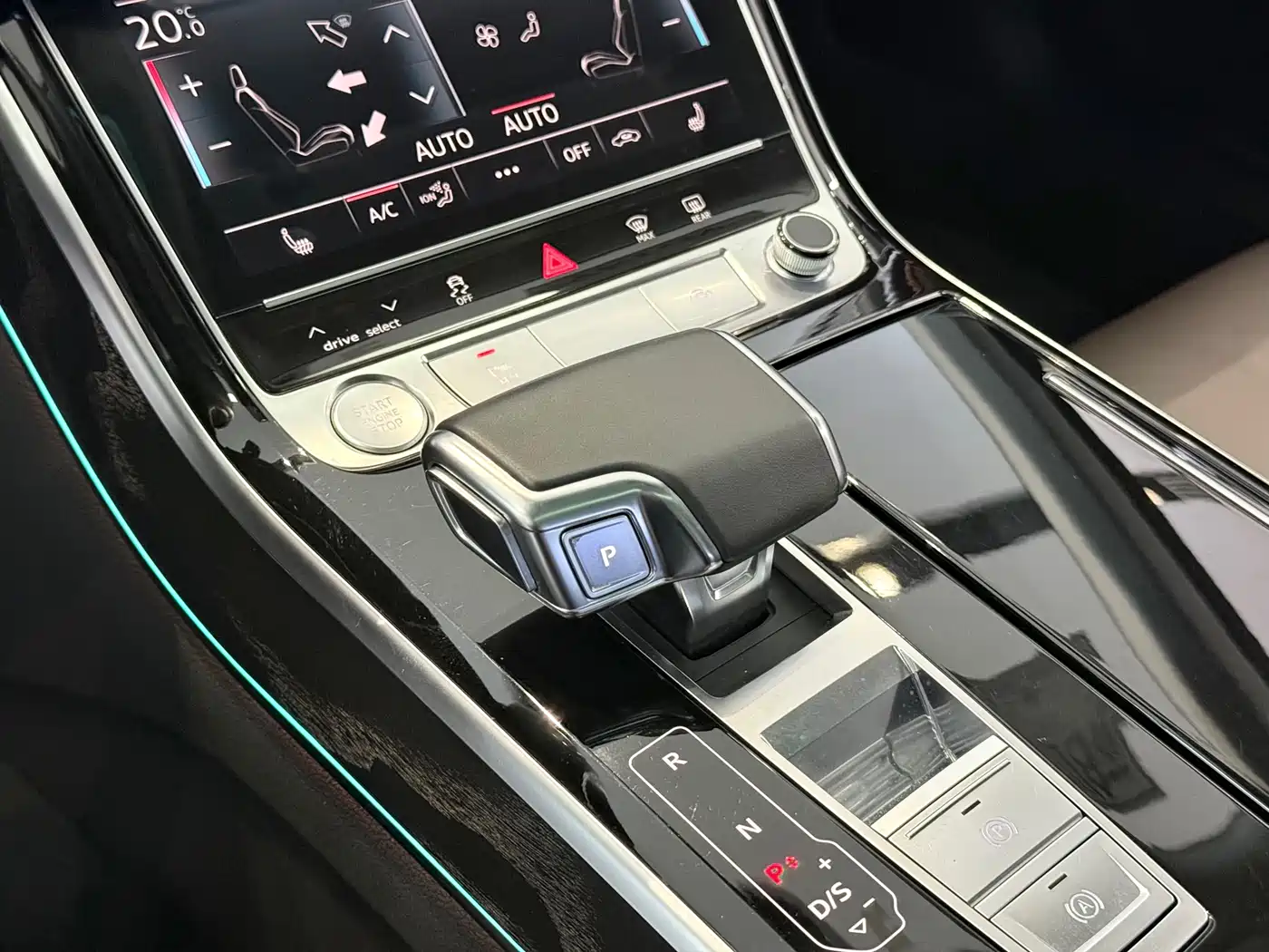 Audi A8 2019 Plus A8L 50 TFSI quattro Comfort фото 9