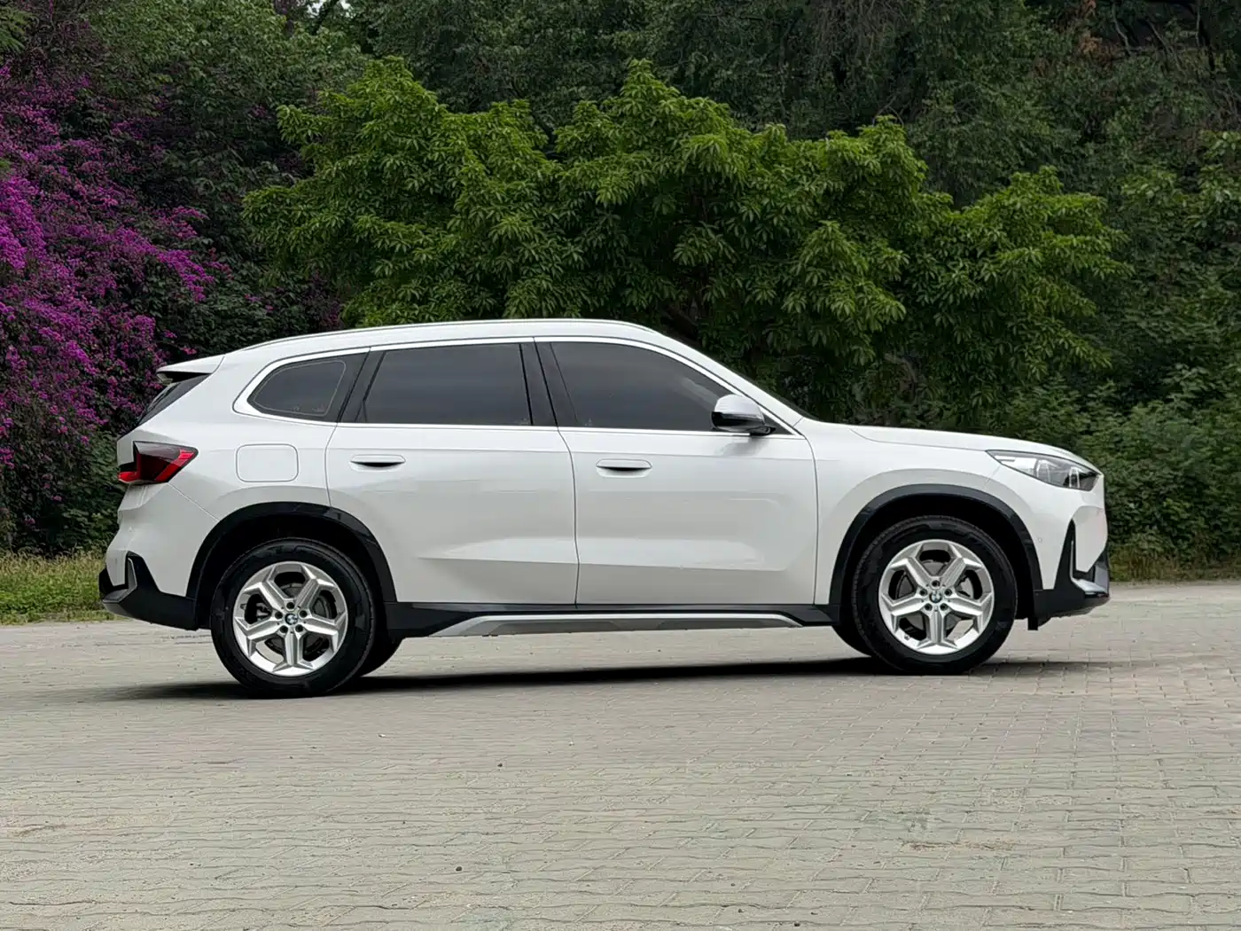 BMW X1 2023 sDrive20Li X Design Package фото 7