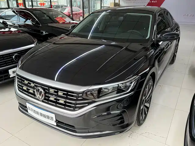 Volkswagen Passat 2023