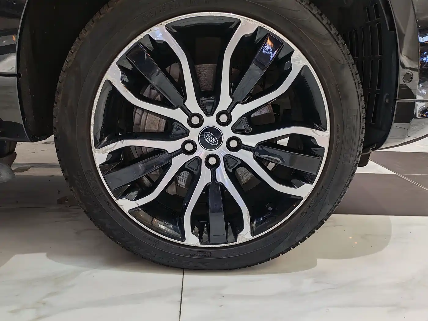 Фото 24 - Land Rover Range Rover Sport