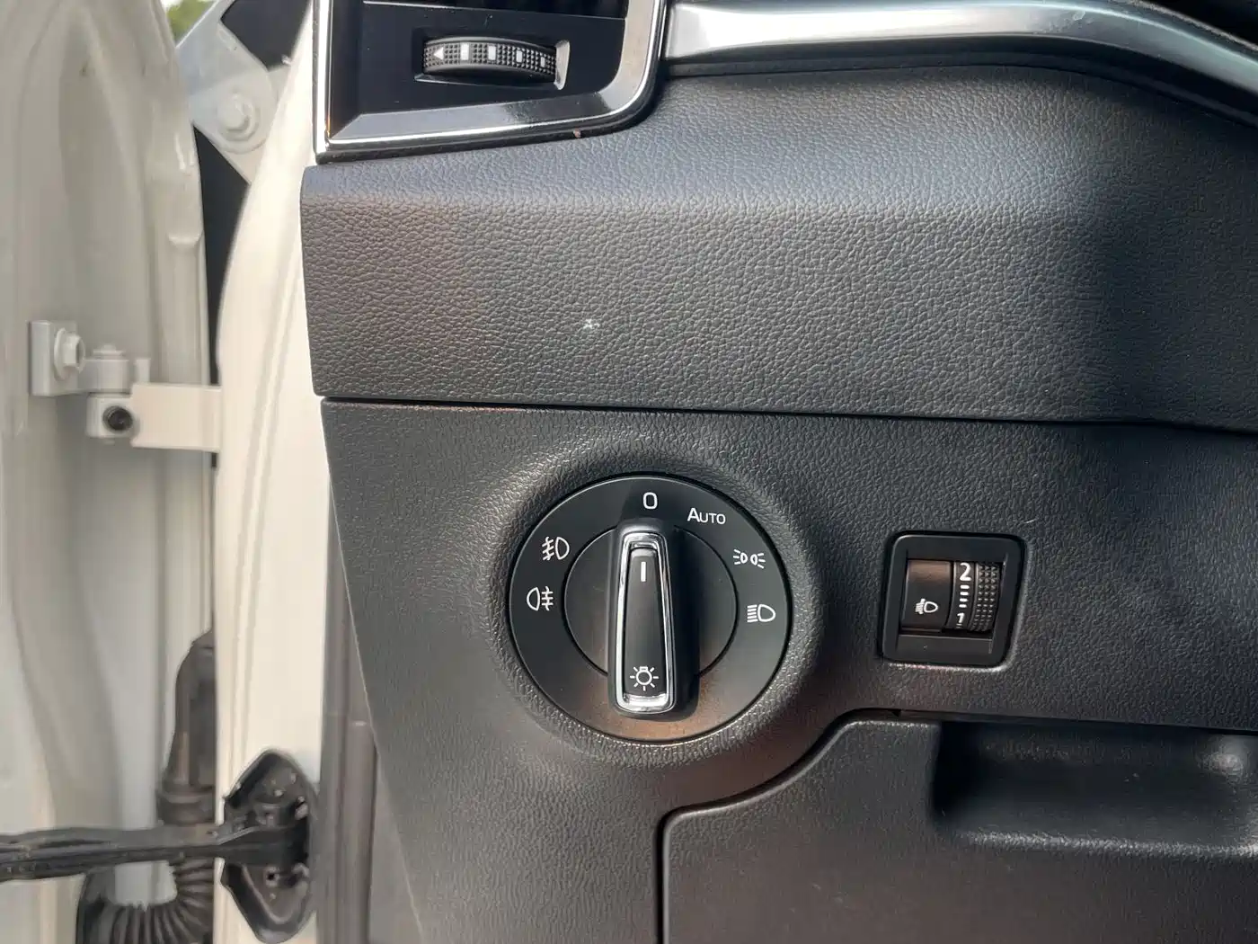 Škoda Karoq 2023 TSI280 Luxury Edition фото 23