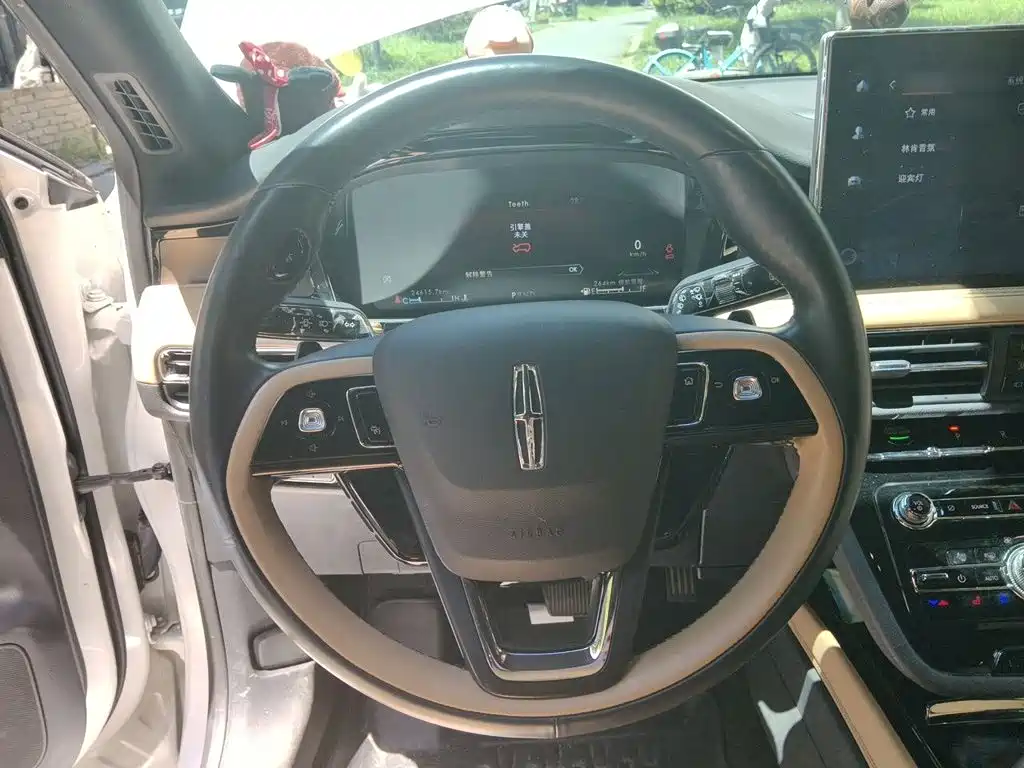 LINCOLN ADVENTURER