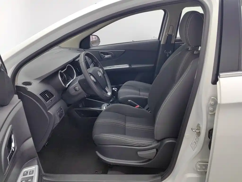 Dongfeng Aeolus Dongfeng Fengshen AX3 2017 2016 1.5L Manual Trendy Cool Edition