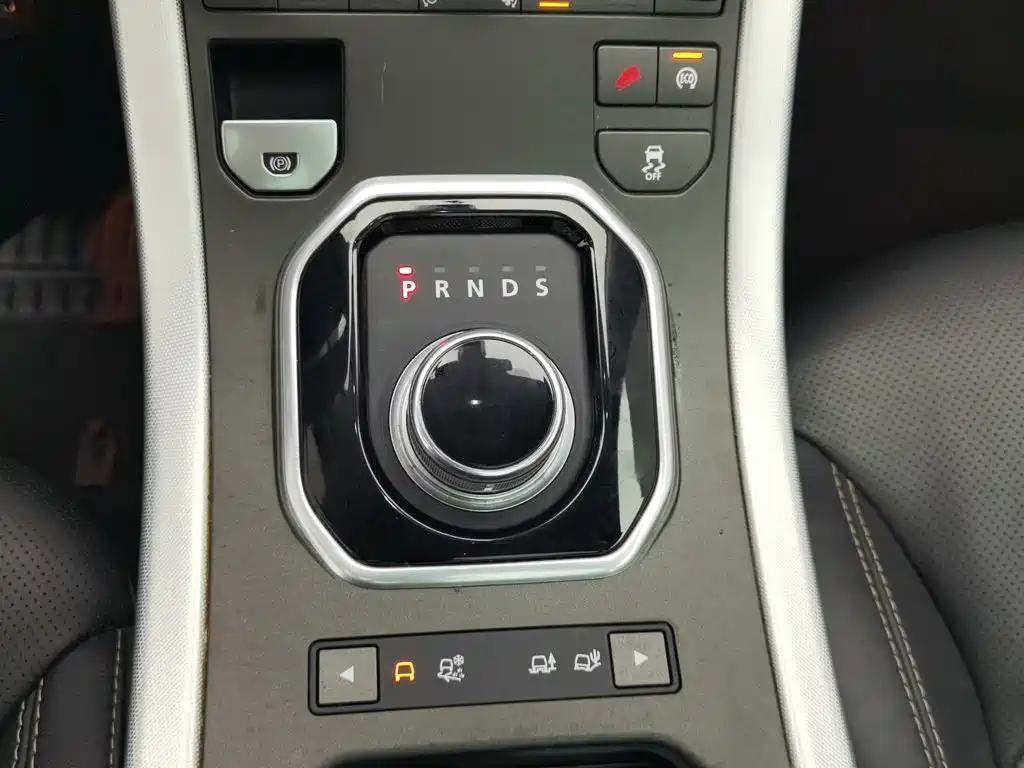 Land Rover Range Rover Evoque (Import) 2014 2015 2.0T 5-door Dynamic Edition