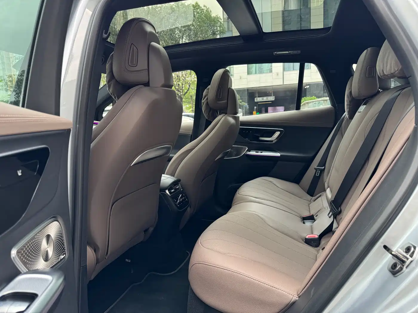 MERCEDES-BENZ EQE SUV