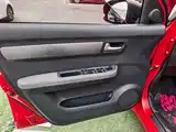 Фото 9 - Suzuki Swift