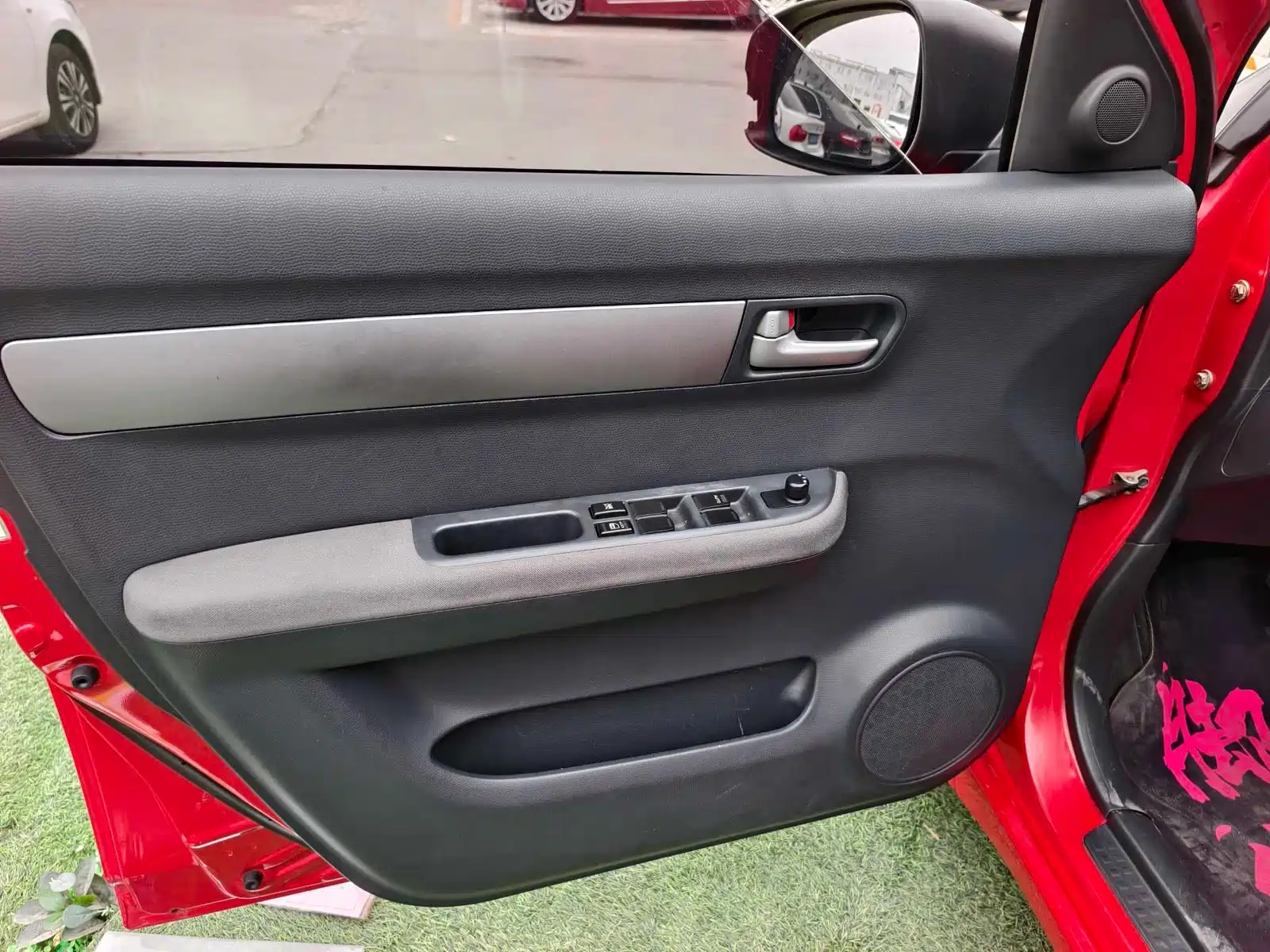 Фото 9 - Suzuki Swift