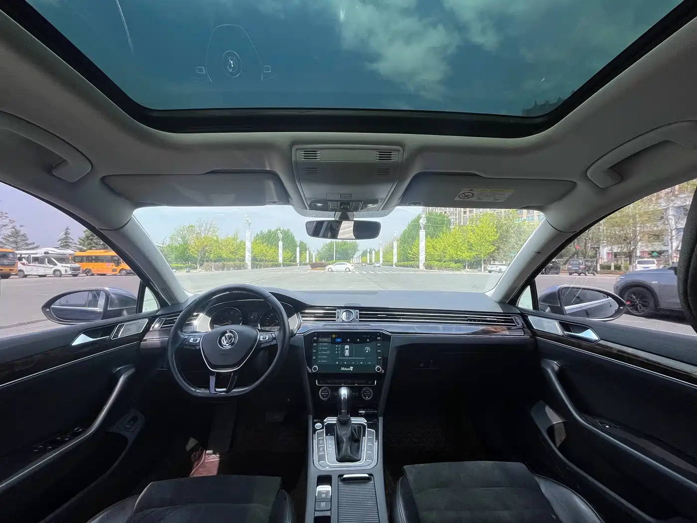 Volkswagen Magotan 2018 330TSI DSG Luxury фото 6