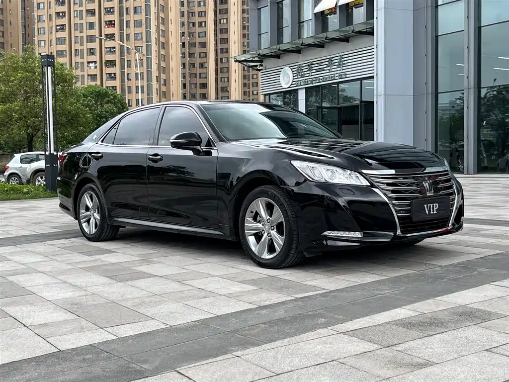 Toyota Crown 2015 2.5L Smart Edition фото 3