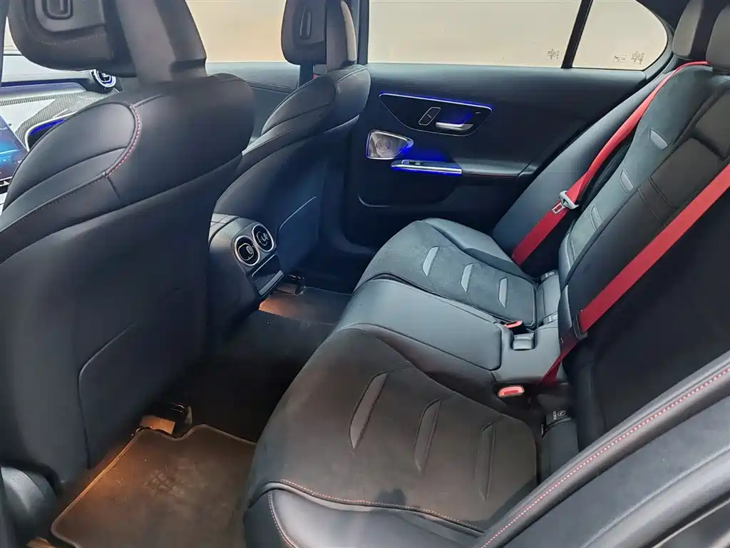 Mercedes-Benz C-Class AMG 2025 AMG C 43 4MATIC фото 17