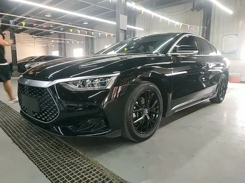BYD Han 2024 DM-i Glory Edition 121KM Premium