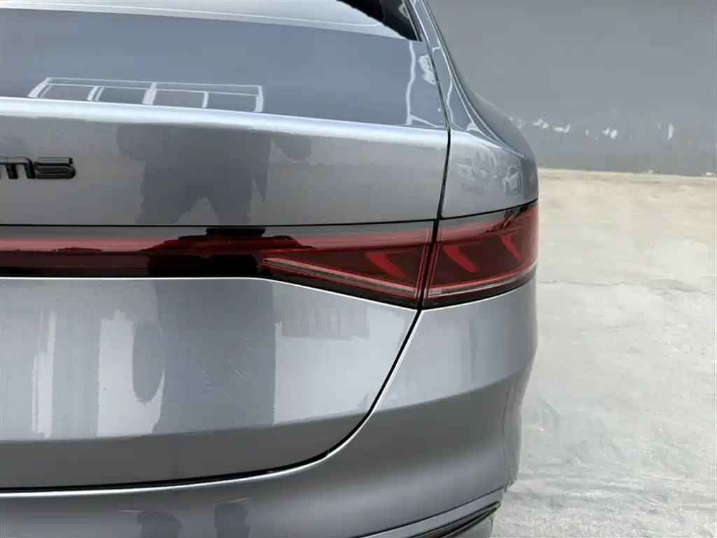 BYD Qin PLUS 2023 Champion Edition DM-i 120KM Excellence фото 20