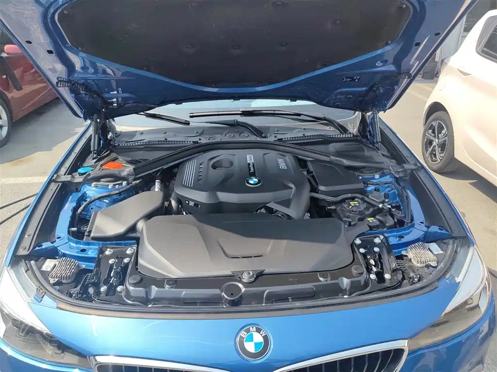 BMW 3 Series GT 2019 320i M Sport Package фото 20