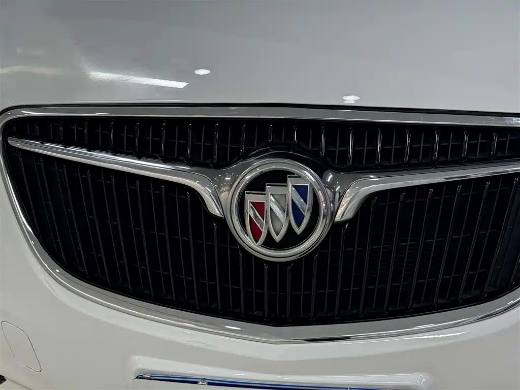 Buick GL8 2018 28T Luxury Model China VI фото 12