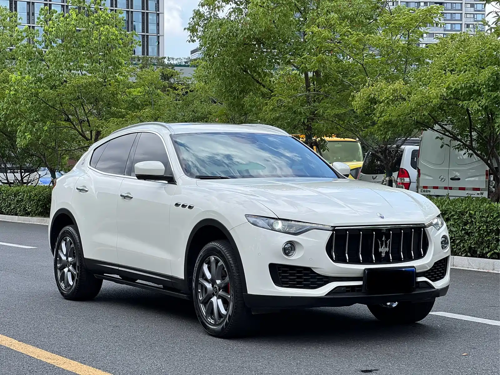 صورة 3 - Maserati Levante