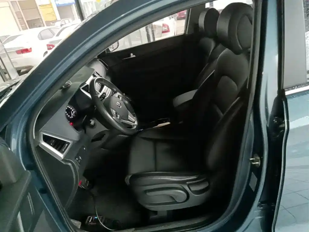 Hyundai Tucson 2015 1.6T Dual Clutch 2WD Smart фото 15