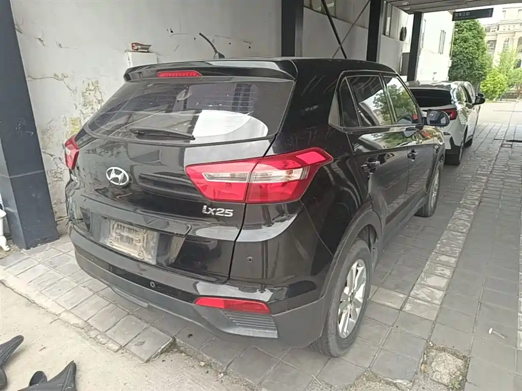Hyundai Beijing Hyundai ix25 2015 1.6L Manual 2WD Fashion GS фото 7