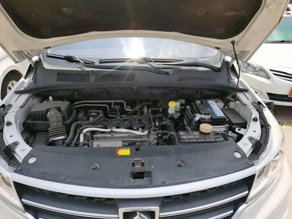 Baojun 730 2019 2019 1.5T CVT Fashion 7-Seater China V