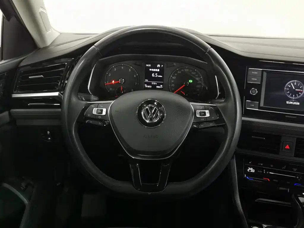 Фото 11 - Volkswagen Sagitar