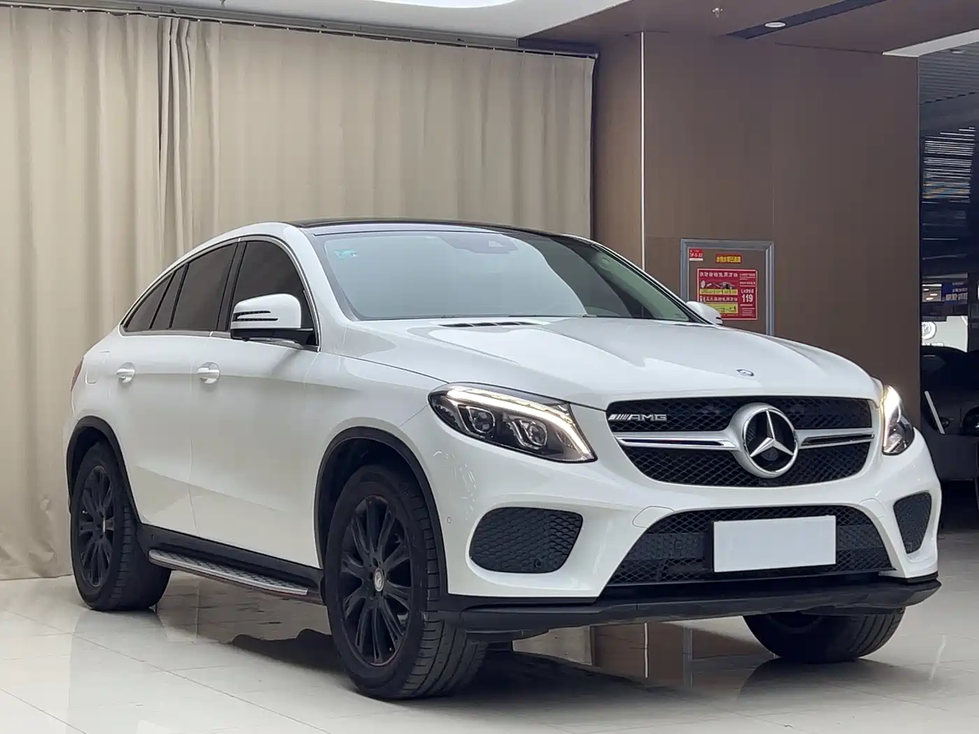 Mercedes-Benz GLE Coupe 2015 GLE 320 4MATIC Coupe SUV фото 3