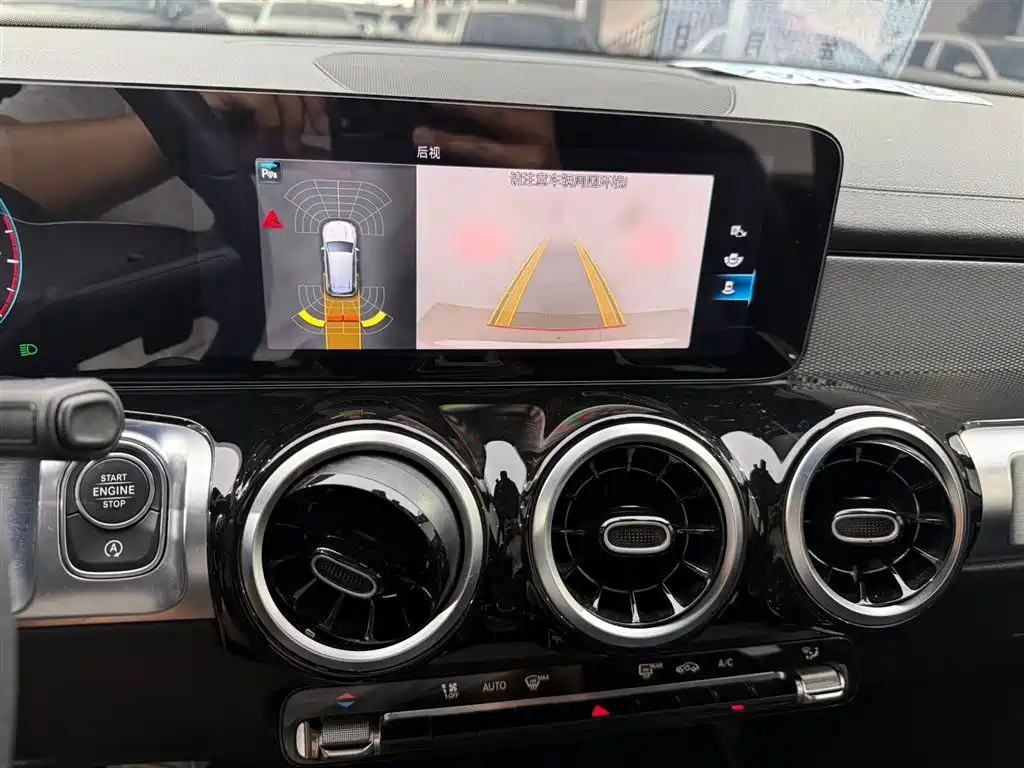 Mercedes-Benz GLB 2021 GLB 180 Style фото 11