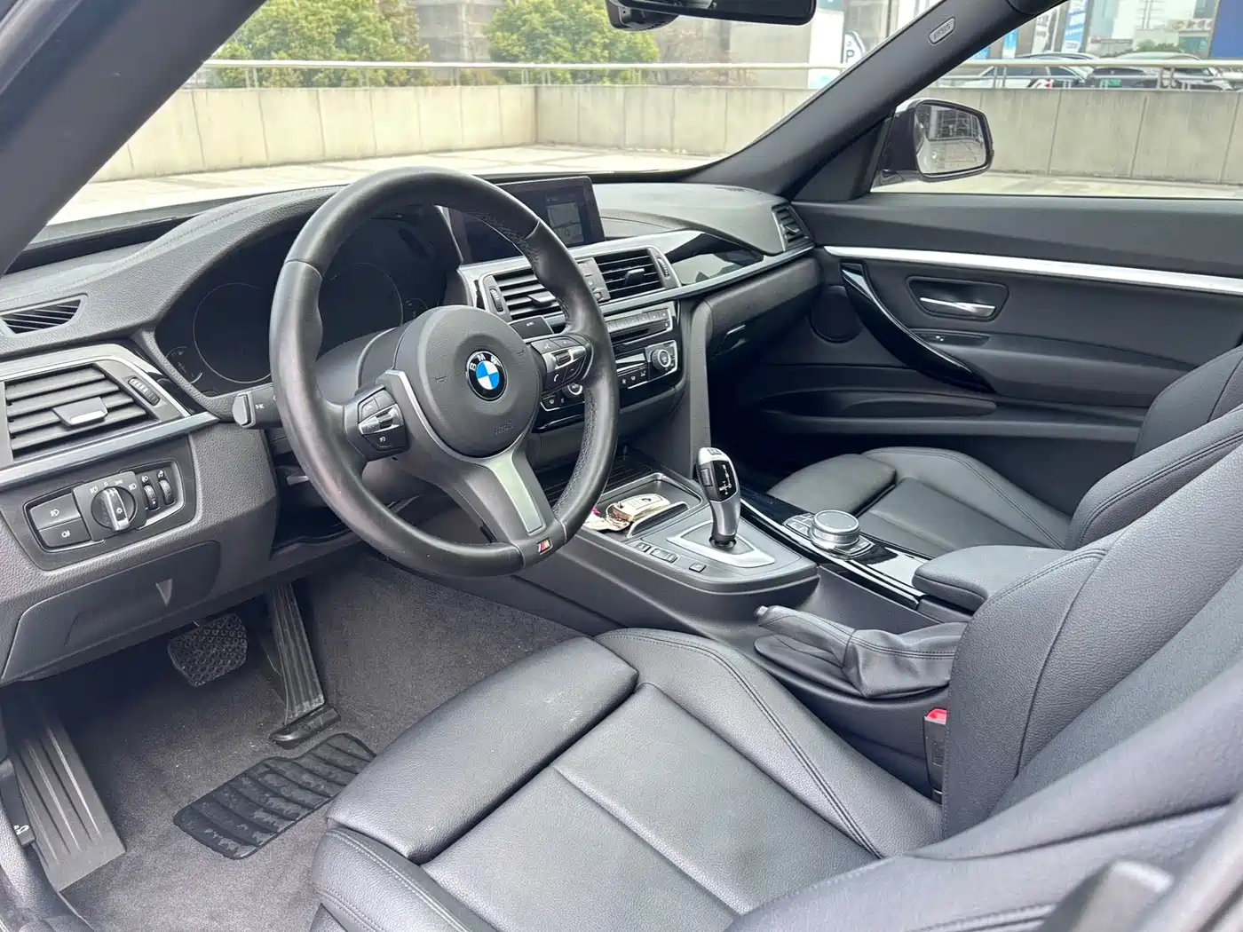 BMW 3 Series GT 2020 320i M Sport Package фото 9