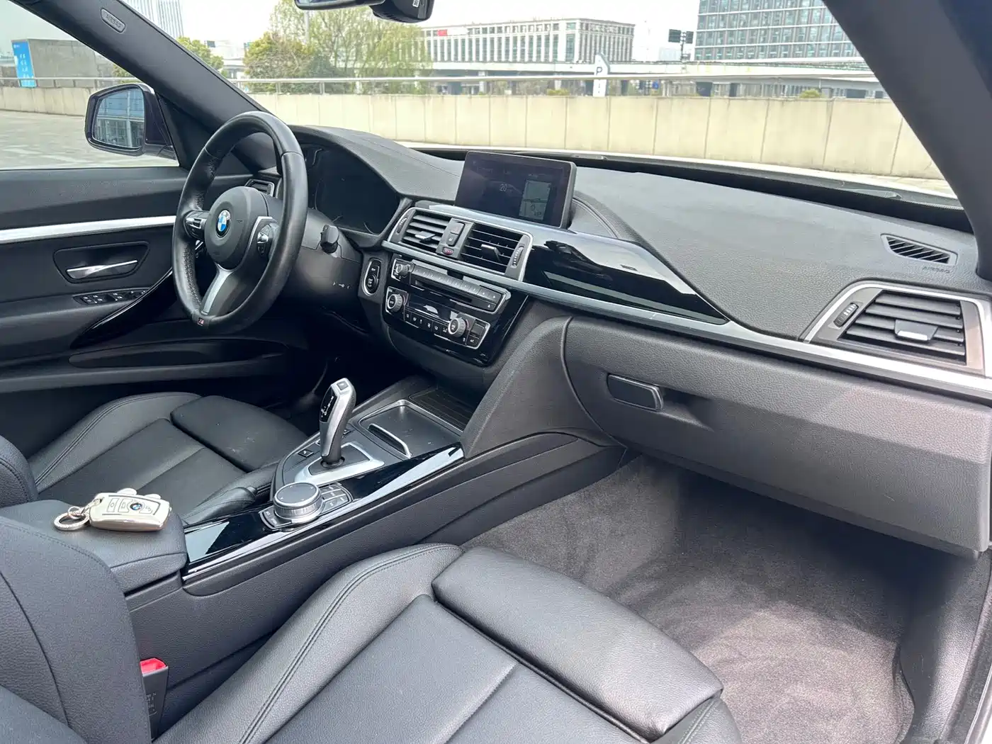 BMW 3 Series GT 2020 320i M Sport Package фото 18