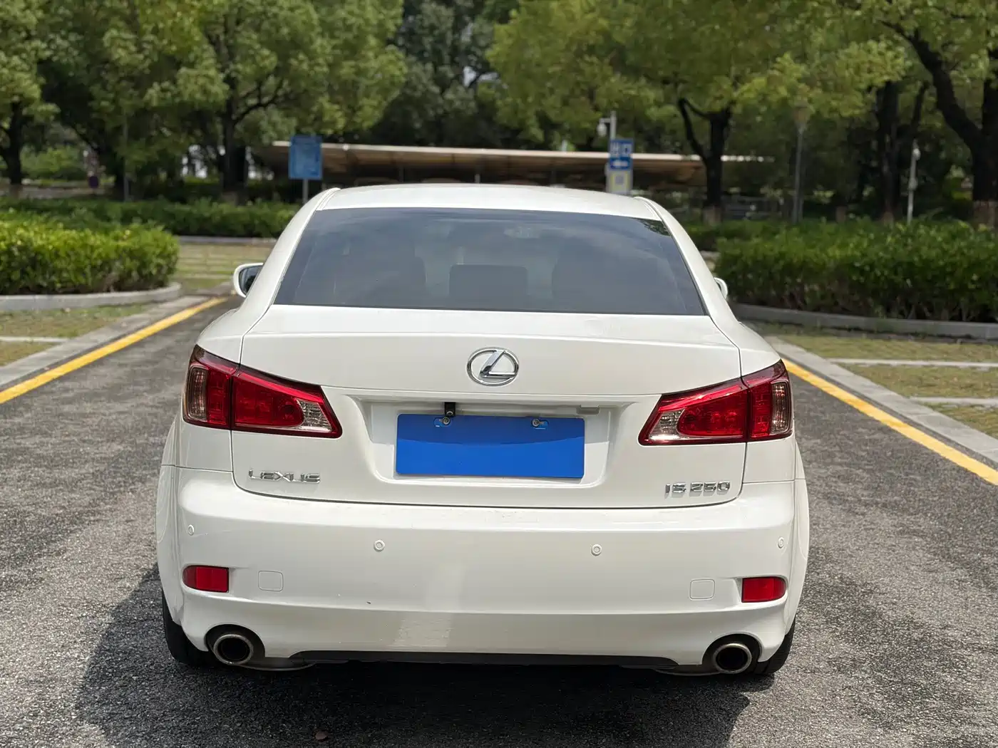 Фото 7 - Lexus IS