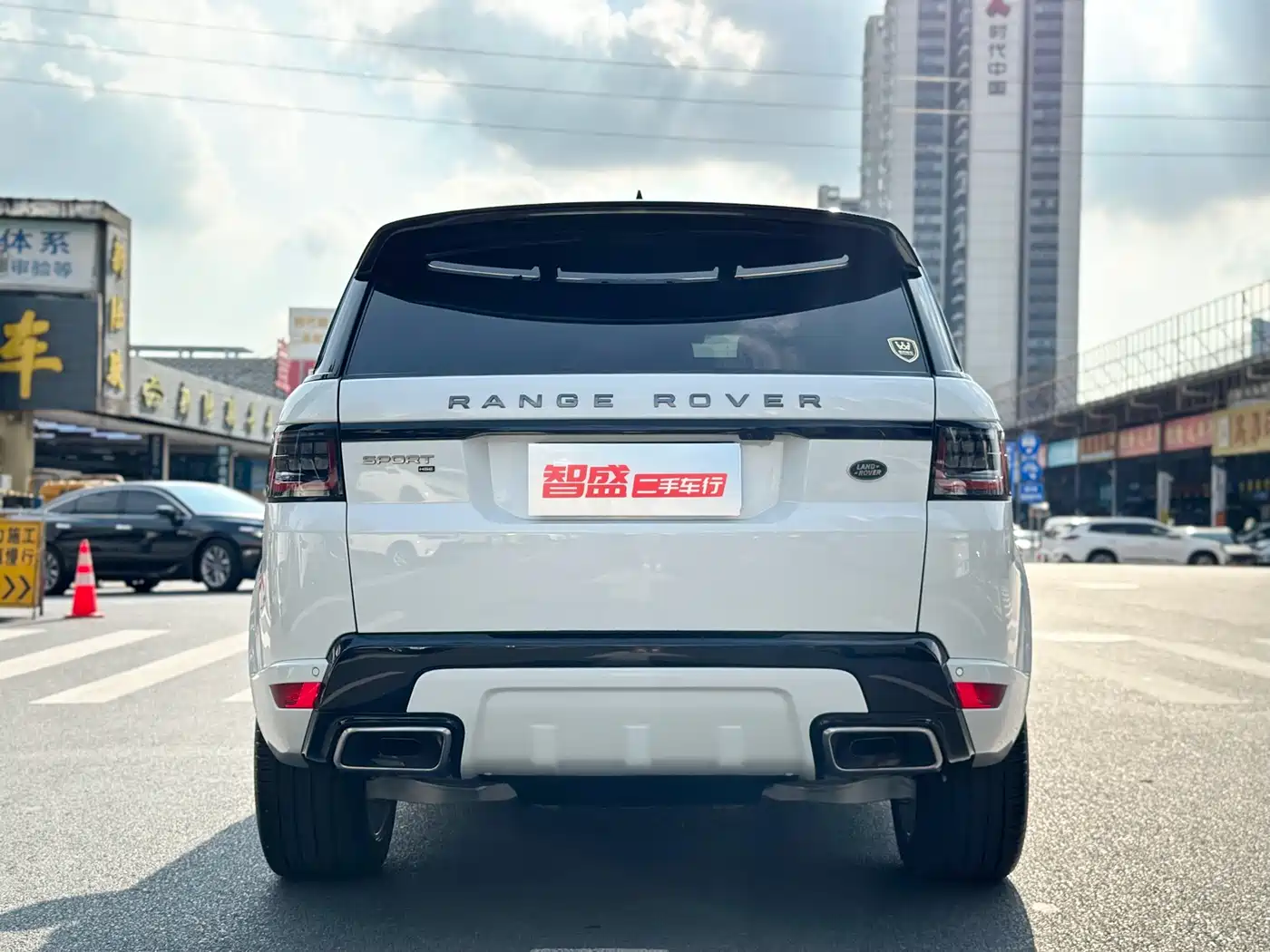 Land Rover Range Rover Sport 2020 3.0 L6 HSE DYNAMIC фото 4