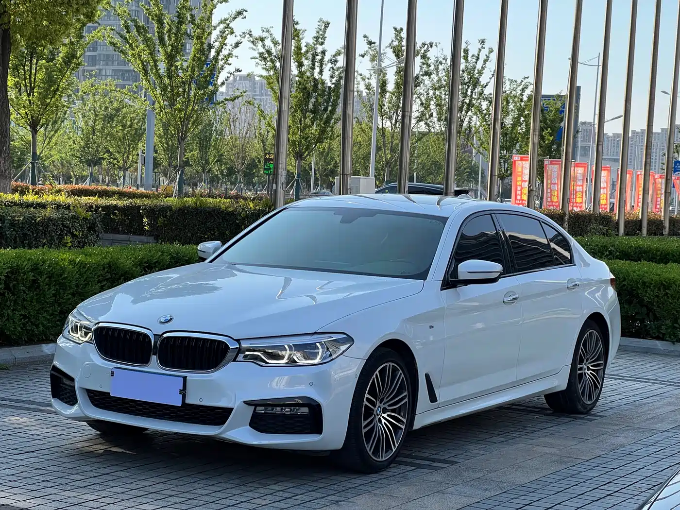 BMW 5 Series 2018 Facelift 530Li Leading M Sport Package