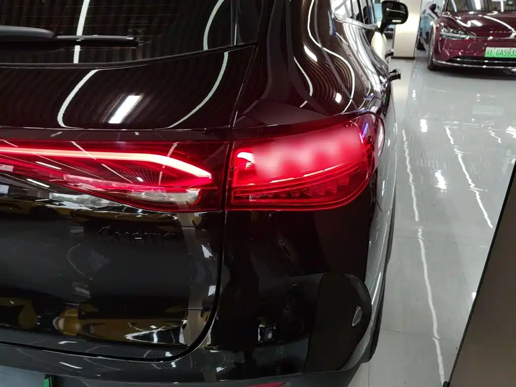 Mercedes-Benz EQE SUV 2024 500 4MATIC Pioneer Edition фото 24